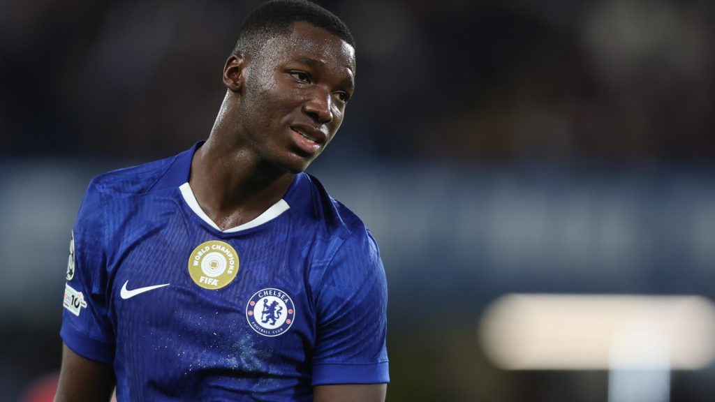 Chelsea star Moises Caicedo releases bombshell ‘people he can trust’ statement before deleting post