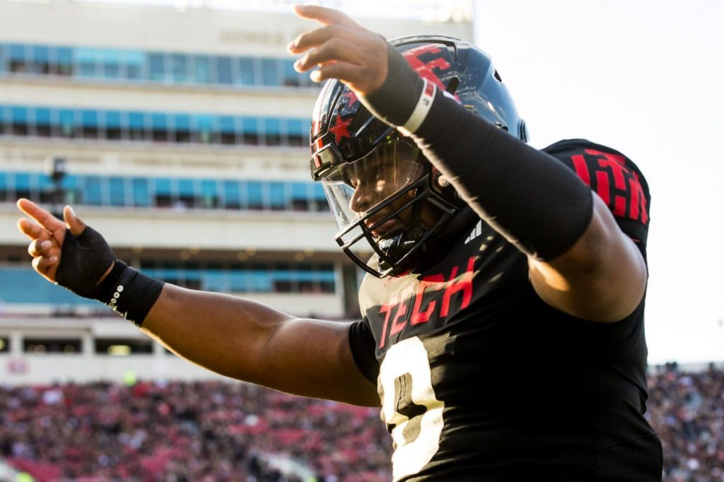 Texas Tech's Skyler Gill-Howard has surgery on ankle, expected back for CFP: Source