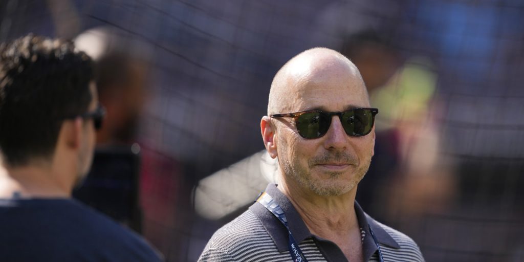 Cashman refutes Jeter, A-Rod: 'I've never picked the lineup' Cashman refutes Jeter, A-Rod: 'I've never picked the lineup'