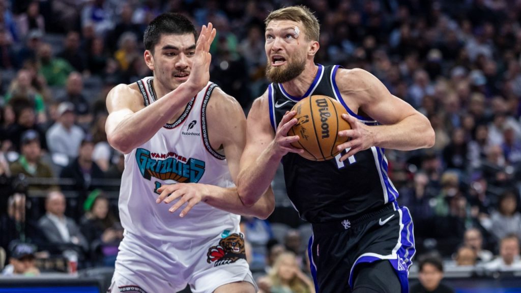 Kings’ Domantas Sabonis to miss start of season with hamstring injury