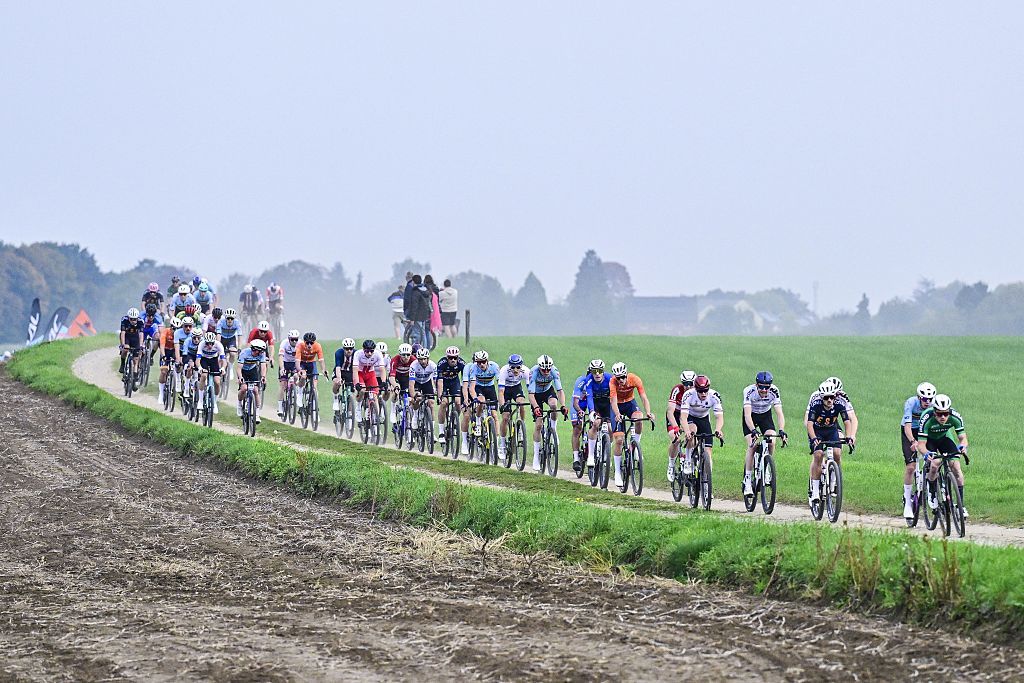 UCI Gravel World Series: Aaron Van der Beken and Wendy Oosterwoud win first edition of Flanders Legacy Gravel