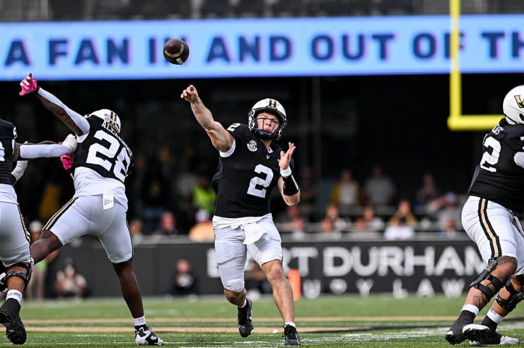 Vanderbilt, LSU at opposite ends of the SEC when it comes to vibes after Week 9