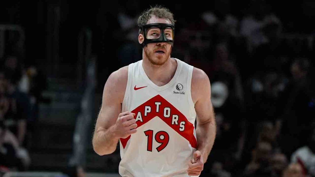 Raptors’ Jakob Poeltl exits with low back tightness vs. Spurs Raptors’ Jakob Poeltl exits with low back tightness vs. Spurs