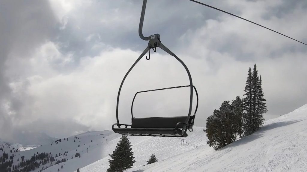 The Yan Detachable Quad: Skiing’s Most Dangerous Lift