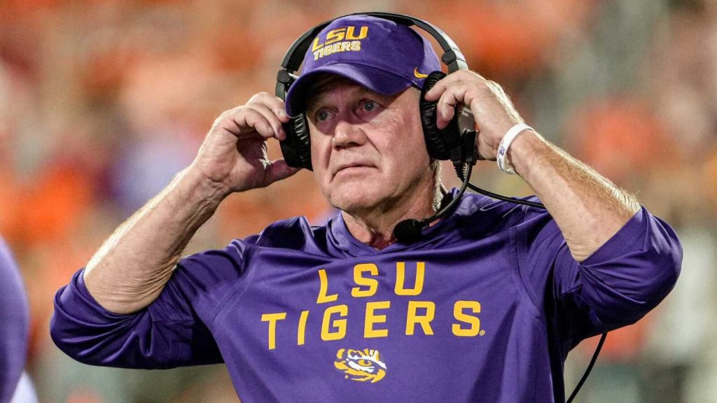 LSU predicted to go to court over Brian Kelly's buyout
