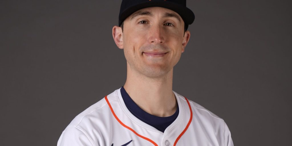 Source: Pirates to hire Astros' Murphy as new pitching coach