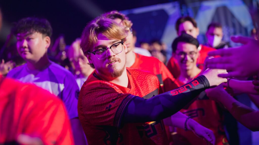 “It was the SEN fanbase”: Zellsis shares why he left Sentinels’ VALORANT team