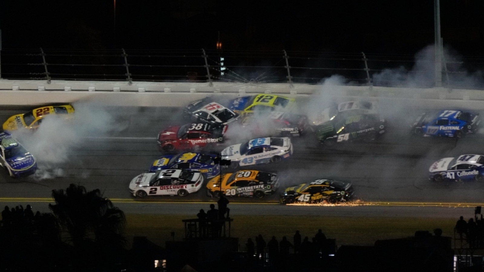 Kevin Harvick breaks down the ‘big one’ at Daytona 500