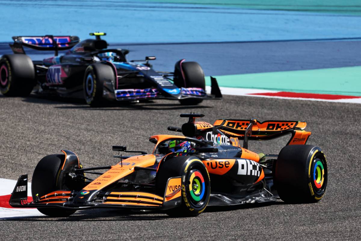 McLaren hit by 'small issues' on second day of testing
