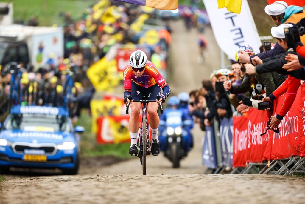 Road works threaten to take Paterberg out of Tour of Flanders, E3 Saxo Classic
