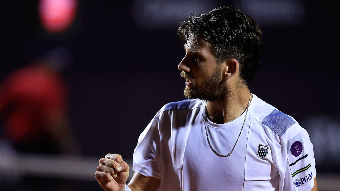 Norrie reaches Rio Open semis with three-set win