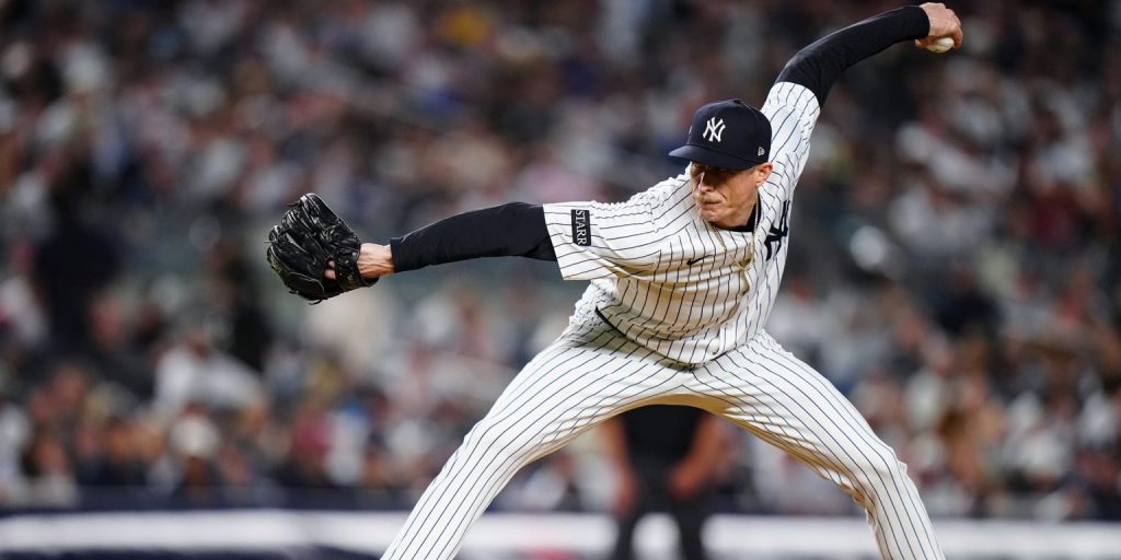 Yanks pick up 2026 option on LHP Hill; Loáisiga a free agent