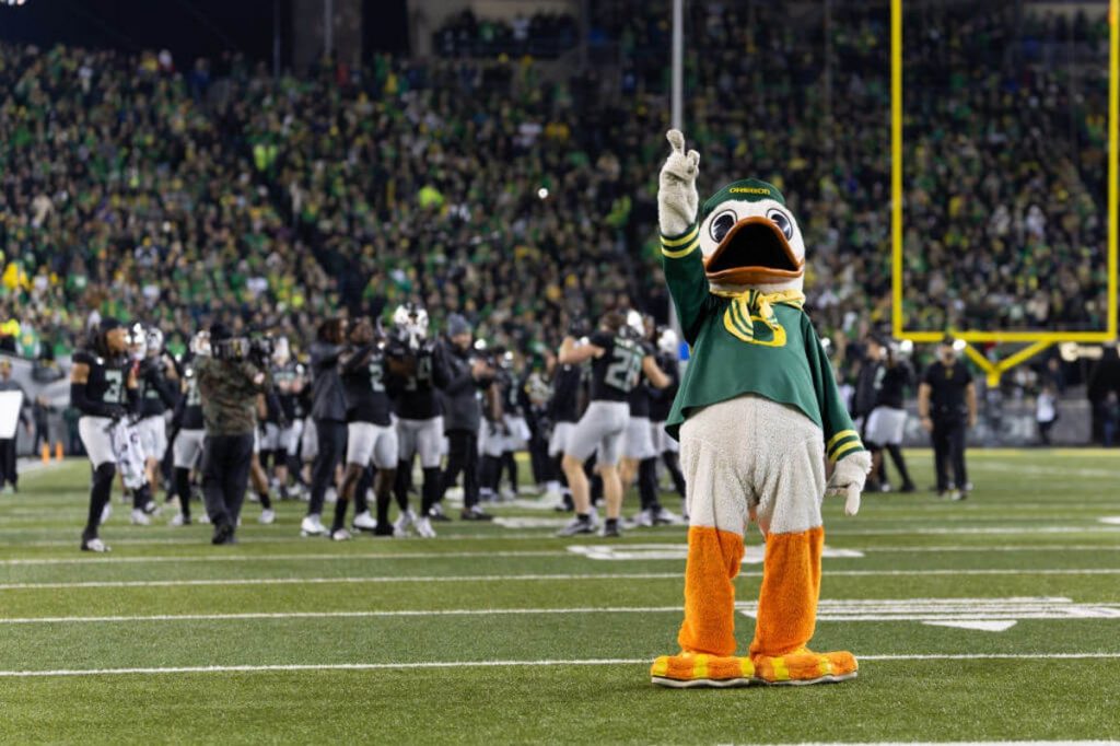 CFP rankings 'winners' and 'losers,' plus BYU-Texas Tech steals spotlight