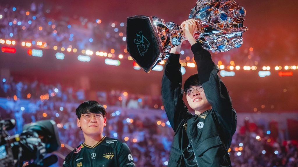 T1 Crush KT to Win LoL Worlds 2025 Title as Faker Builds Unbeatable Legacy T1 Crush KT to Win LoL Worlds 2025 Title as Faker Builds Unbeatable Legacy