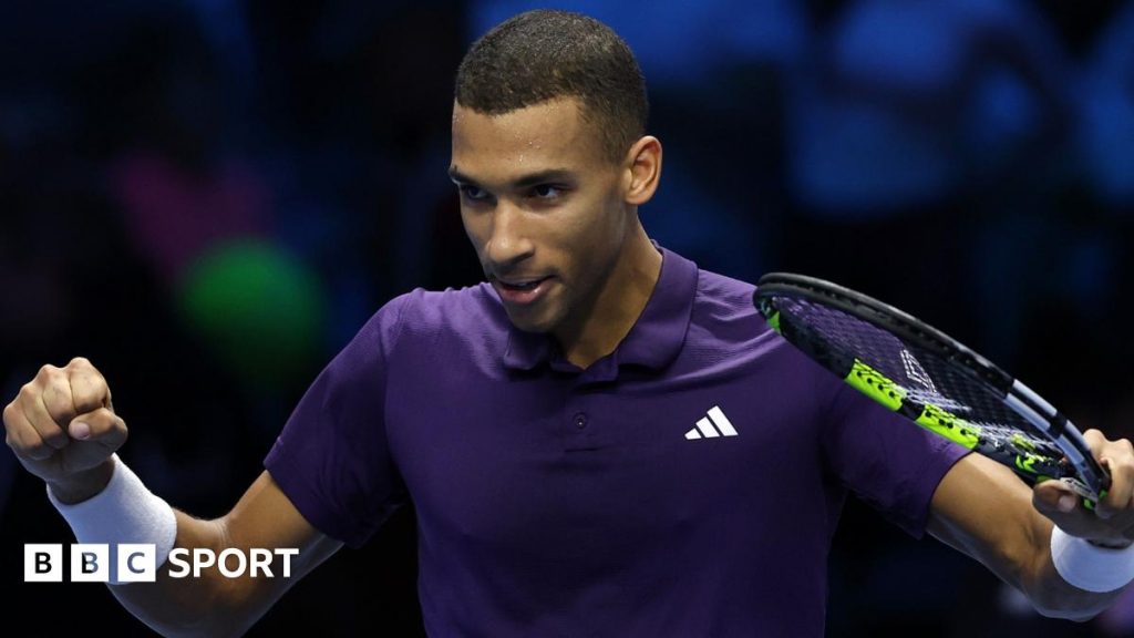 Auger-Aliassime overcomes 'weird start' to beat Shelton Auger-Aliassime overcomes 'weird start' to beat Shelton