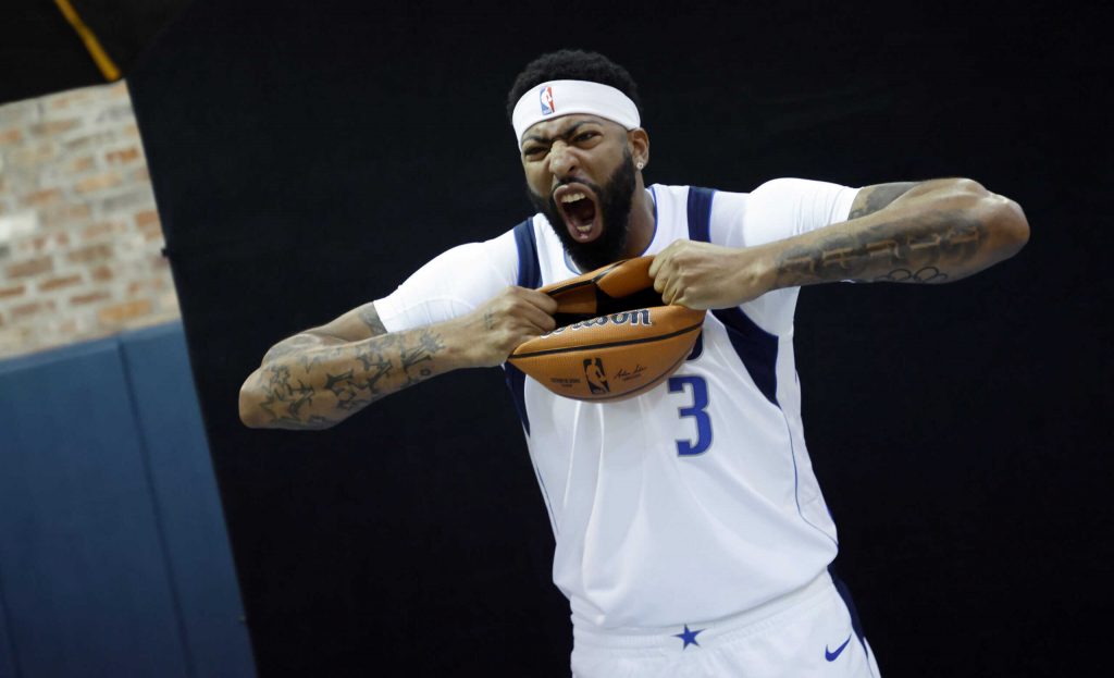 Analyst Names Potential Trade Suitor For Anthony Davis