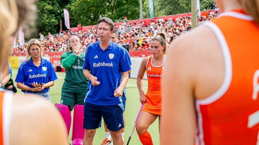 FIH Pro-League: FIH Hockey Pro League: Pre-Season Interview with Netherlands women’s coach Raoul Ehren