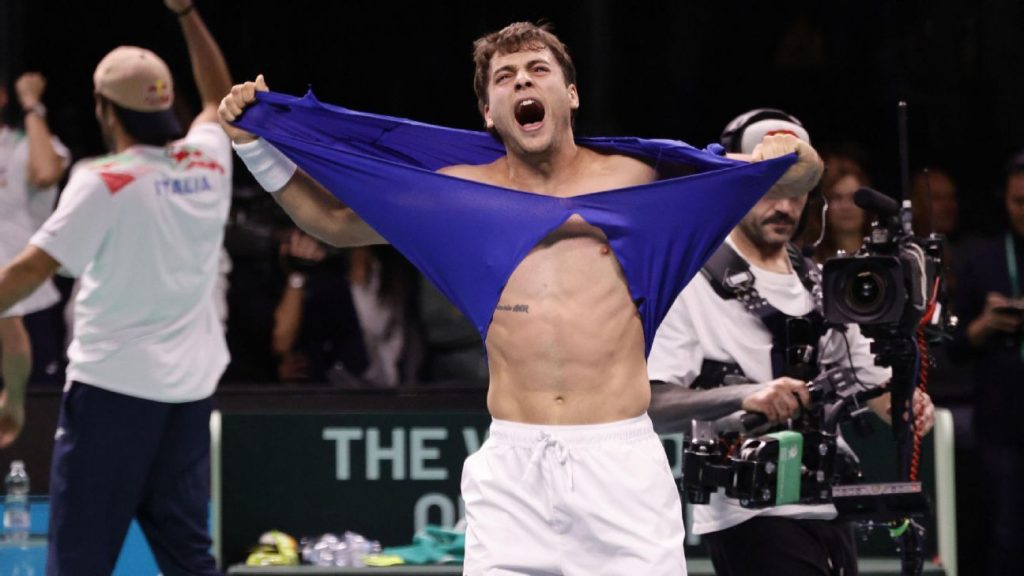 Italy on cusp of third straight Davis Cup title Italy on cusp of third straight Davis Cup title