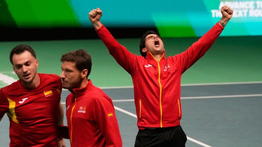 Granollers, Martinez help Spain stun Germany to reach Davis Cup final Granollers, Martinez help Spain stun Germany to reach Davis Cup final
