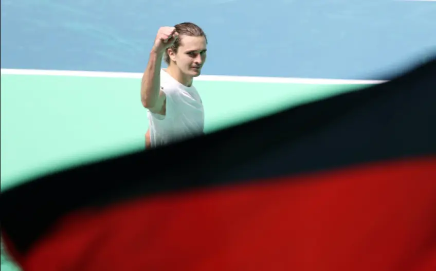 Alexander Zverev felt 'ill' during Davis Cup semifinal, but highlighted one thing Alexander Zverev felt 'ill' during Davis Cup semifinal, but highlighted one thing