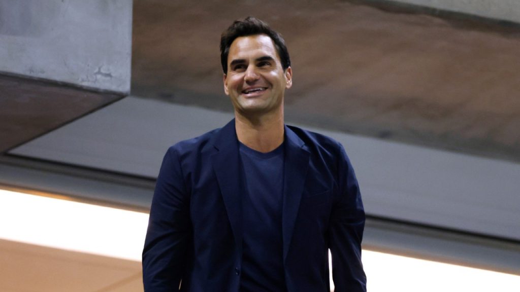 Federer elected to International Tennis Hall of Fame in 1st year of eligibility