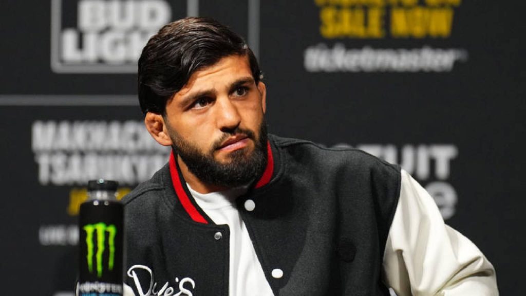 Arman Tsarukyan explains why he deserves title shot over Paddy Pimblett