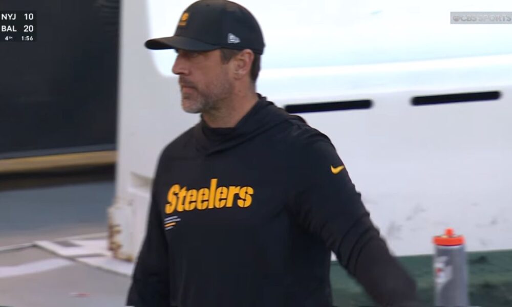 Will Aaron Rodgers Miss Bills Game With Hand Injury?