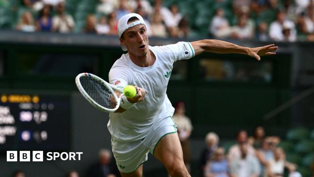 British Grand Slam winner Salisbury to take a break over anxiety