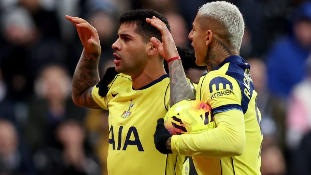 ‘Grow up’ – Tottenham players slammed by Troy Deeney for ’embarrassing’ gesture ‘Grow up’ – Tottenham players slammed by Troy Deeney for ’embarrassing’ gesture