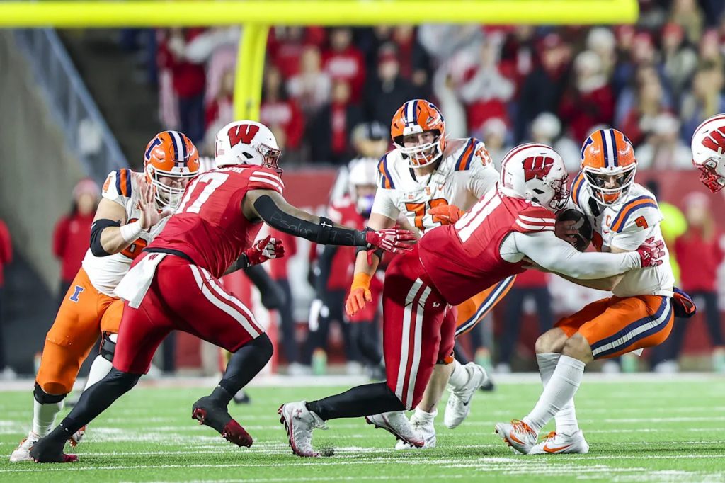 Wisconsin loses transfer portal commit just days after landing him