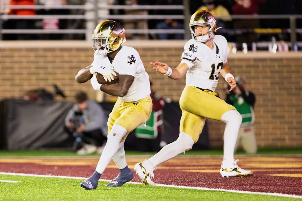 Multiple Notre Dame football stars in contention for national awards