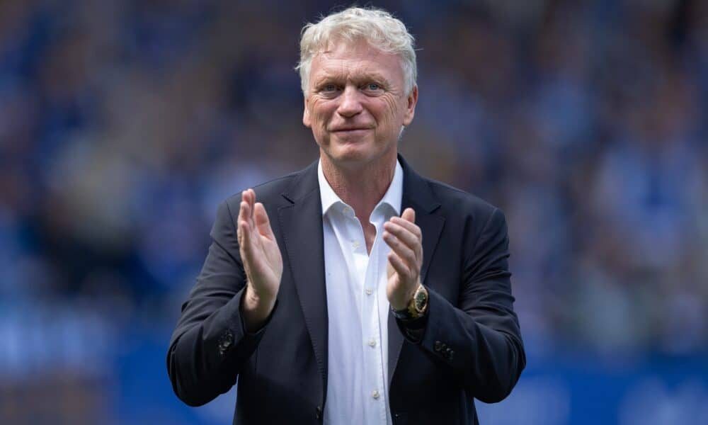 Everton make enquiries over deal to sign 6ft 2in star as Moyes continues rebuild – journo