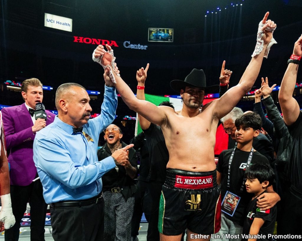 Zurdo Ramirez Fight Falls Apart, Benavidez Showdown Now Locked In