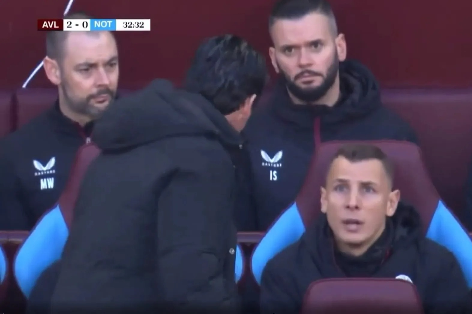 Unai Emery issues explanation after appearing to berate Lucas Digne on the Aston Villa bench Unai Emery issues explanation after appearing to berate Lucas Digne on the Aston Villa bench