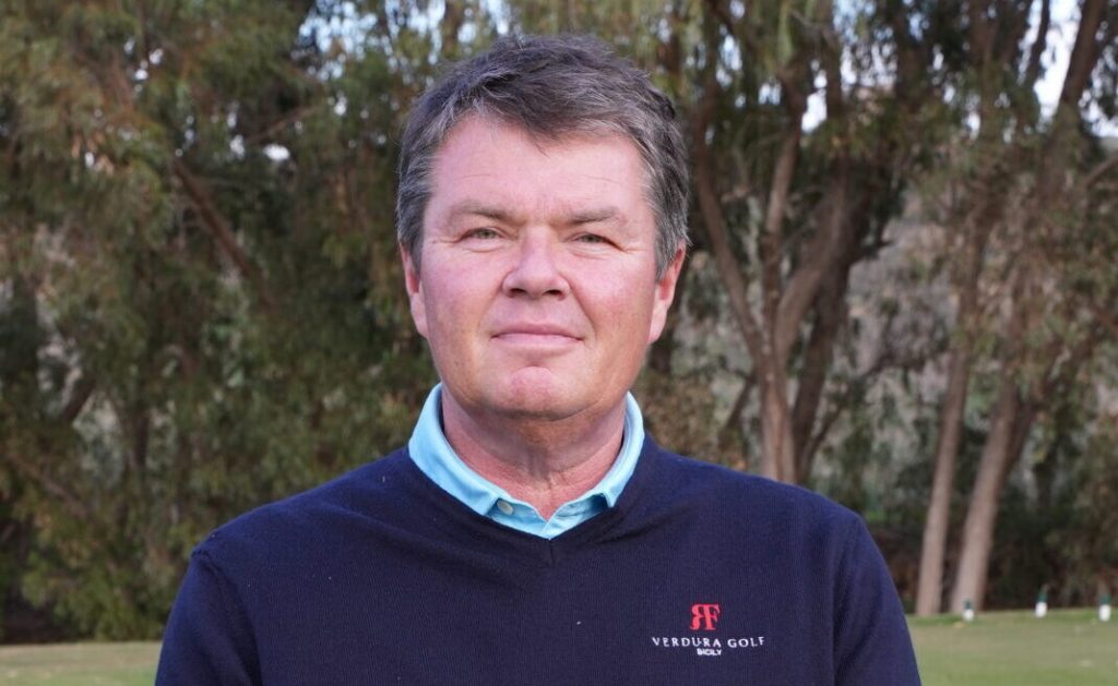 THE INTERVIEW: SIMON HOLMES
