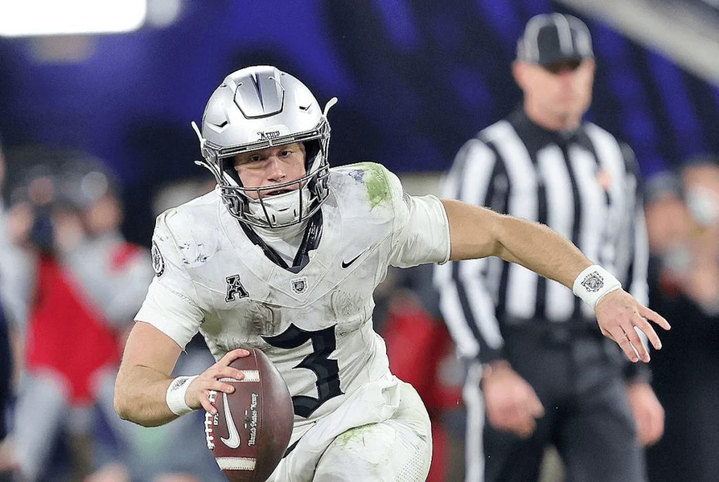 UConn vs Army Prediction, Picks & Odds for December 27 — Fenway Bowl