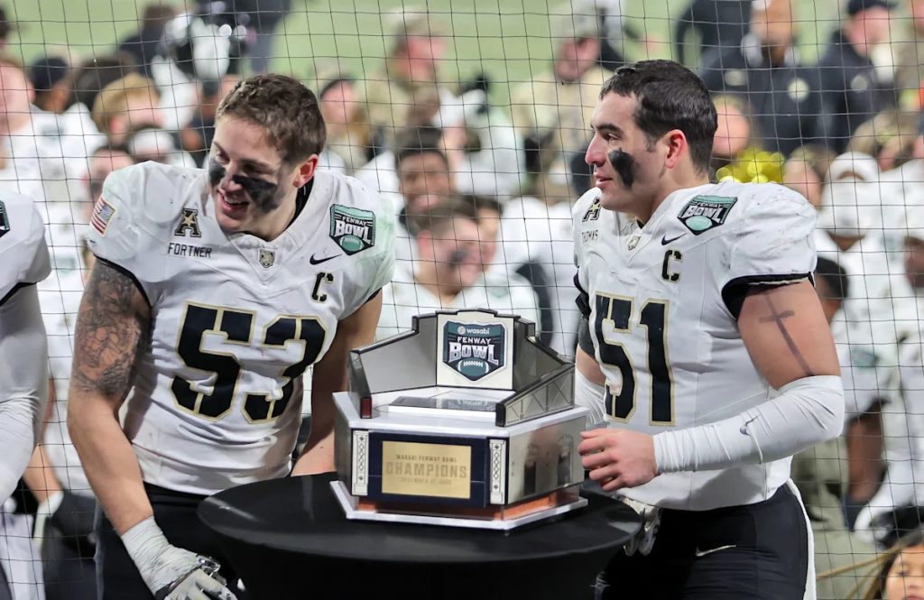 Army handles UConn 41-16 in Fenway Bowl behind Godspower Nwawuihe
