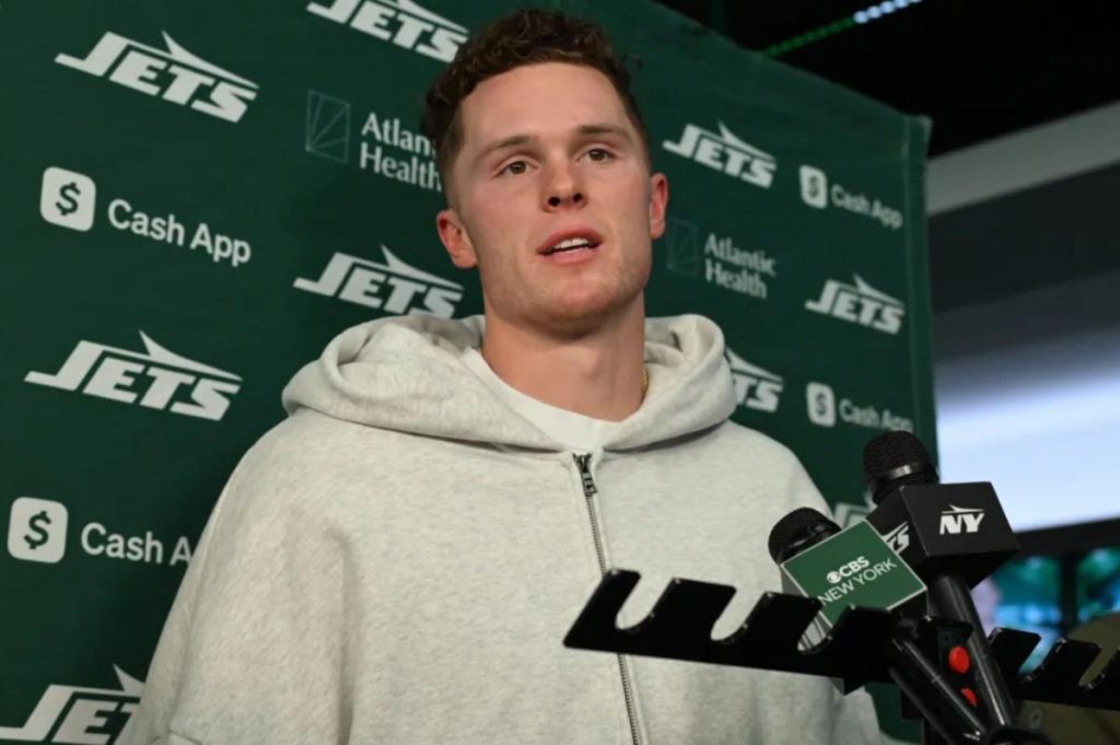 Brady Cook getting another chance to start in Jets’ season finale Brady Cook getting another chance to start in Jets’ season finale