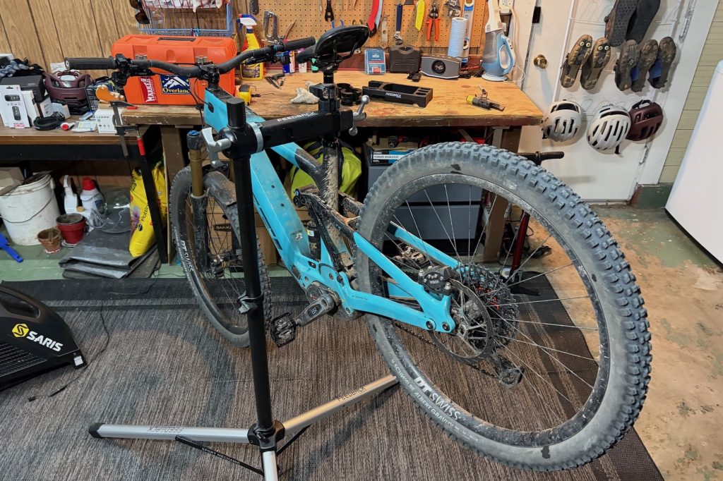 Feedback Sports Sport Mechanic 2.0 Repair Stand Review Feedback Sports Sport Mechanic 2.0 Repair Stand Review