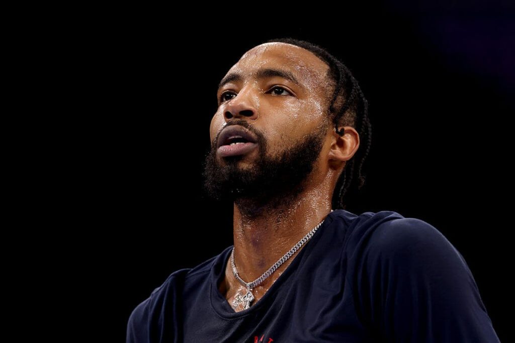 Clippers' Derrick Jones Jr. resprains right MCL and will miss 6 weeks: Source