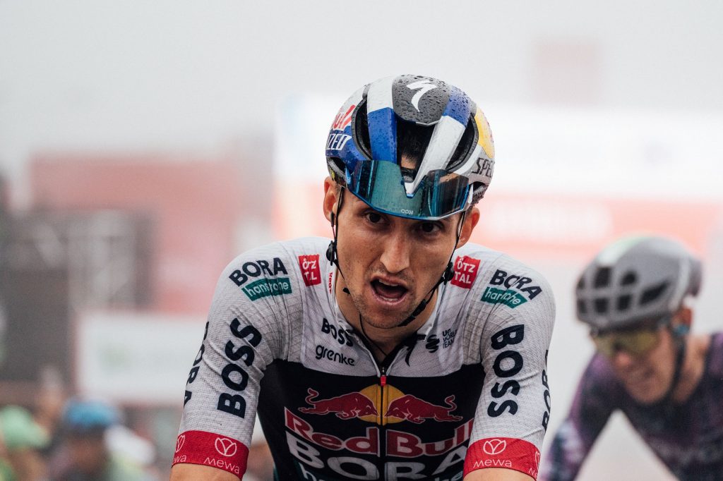 'Guys won't be able to live at this intensity for 10-15 years like it was in the past' – former Giro d'Italia winner Jai Hindley on how cycling's continued need for speed could lead to shorter careers