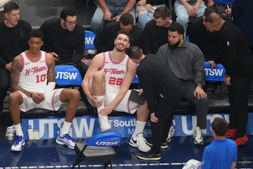 Rockets C Alperen Şengün to miss up to 2 weeks after suffering sprained ankle in loss to Mavericks Rockets C Alperen Şengün to miss up to 2 weeks after suffering sprained ankle in loss to Mavericks