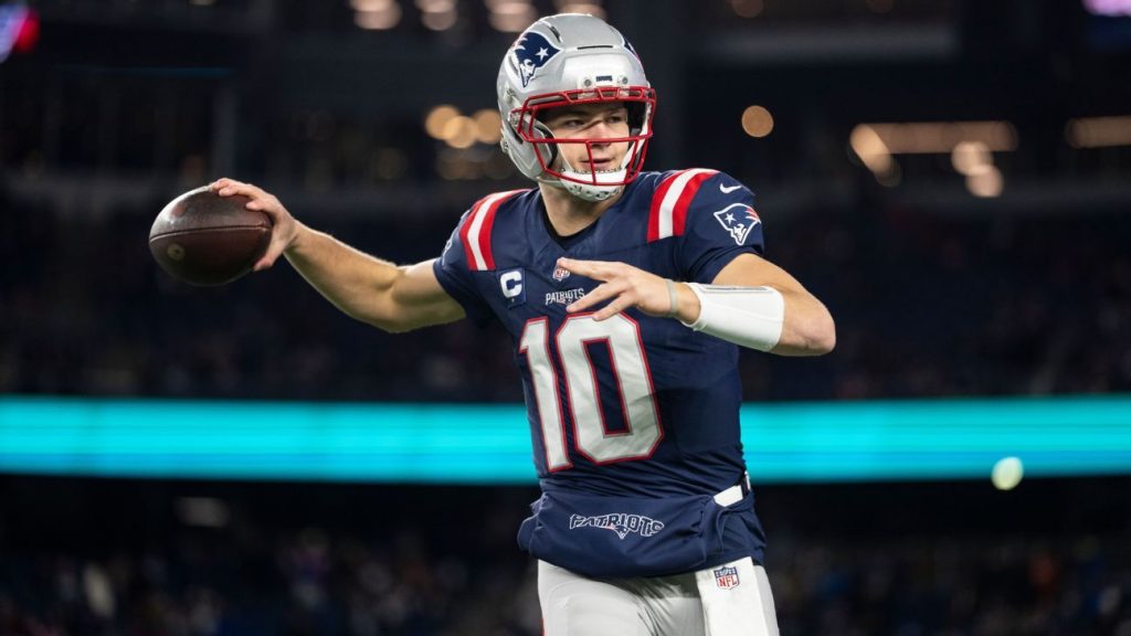 Follow live: Borregales makes 35-yard FG to give Patriots slight edge Follow live: Borregales makes 35-yard FG to give Patriots slight edge
