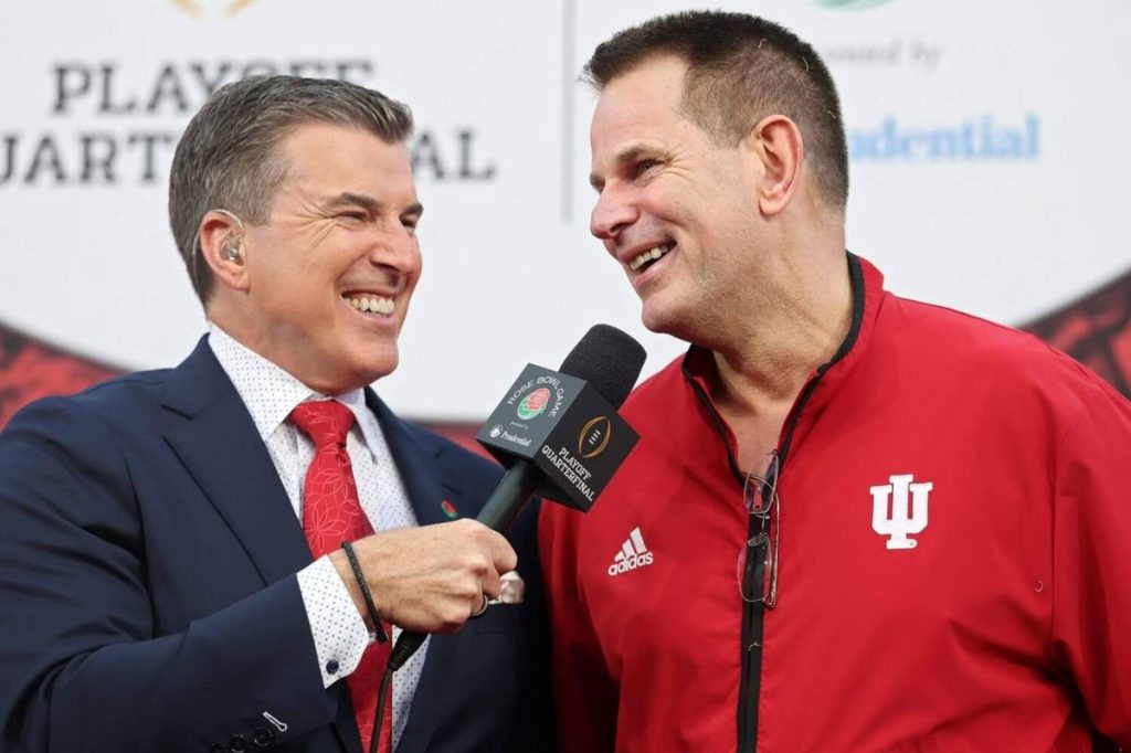 How readers watched college football in 2025: 'GameDay' reigns, and TNT, NBC make gains How readers watched college football in 2025: 'GameDay' reigns, and TNT, NBC make gains