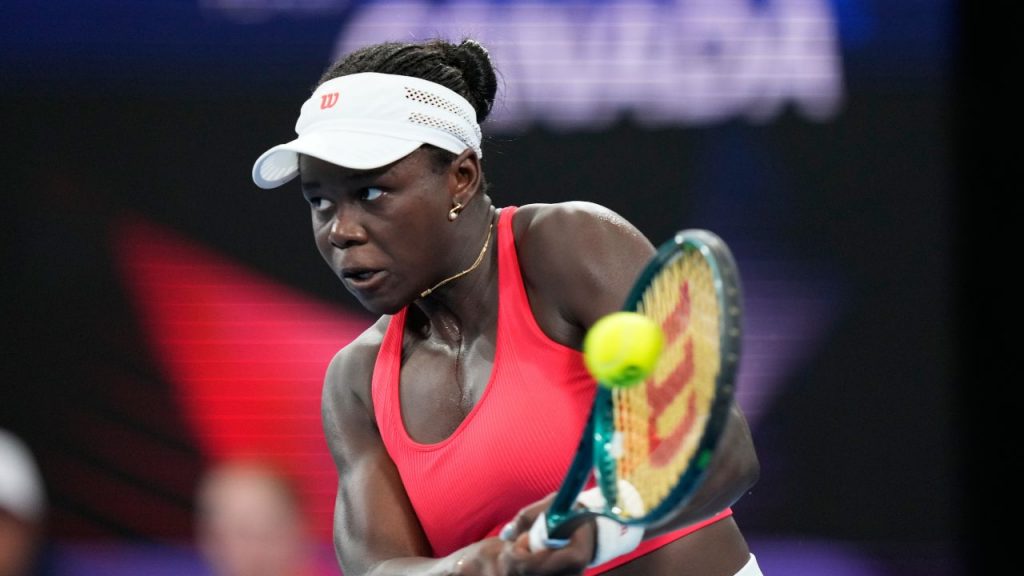 Canada’s Mboko upsets Keys, advances to Adelaide semifinals