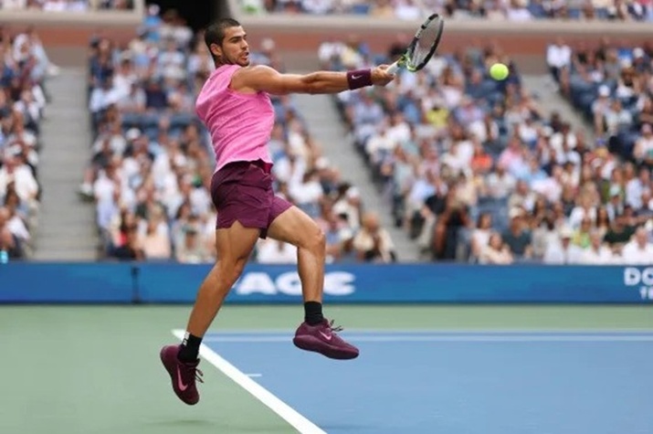 Alcaraz Defeats Djokovic To Reach US Open Final