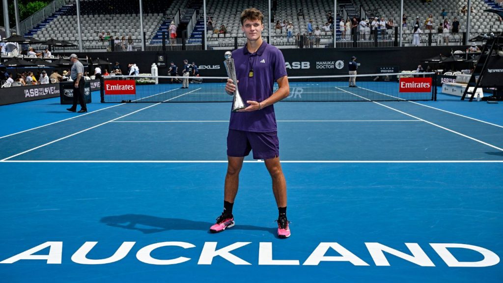 Jakub Mensik heads to Australian Open after winning title in Auckland Jakub Mensik heads to Australian Open after winning title in Auckland