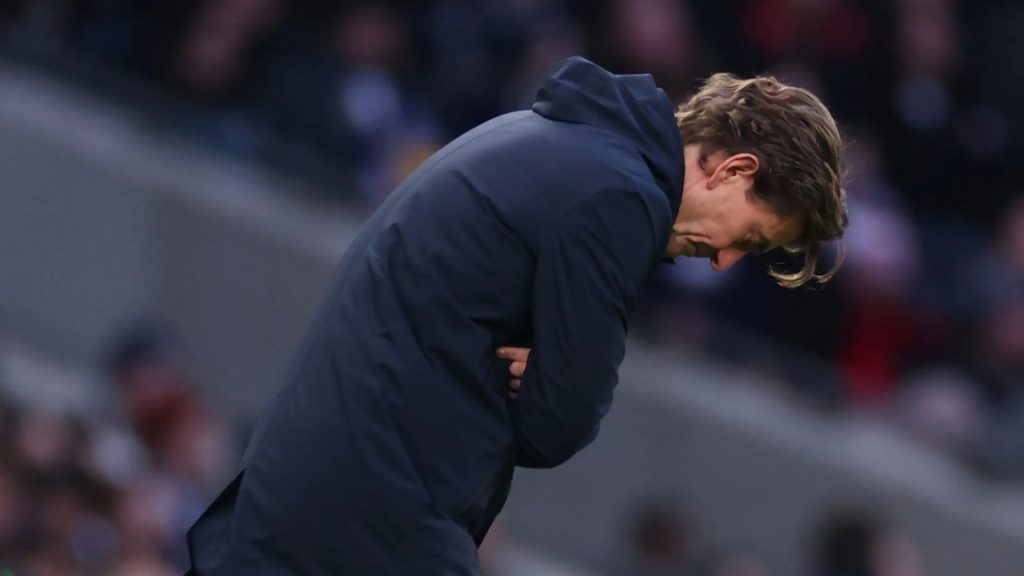 Tottenham board meeting to decide Thomas Frank future with Mauricio Pochettino open to return
