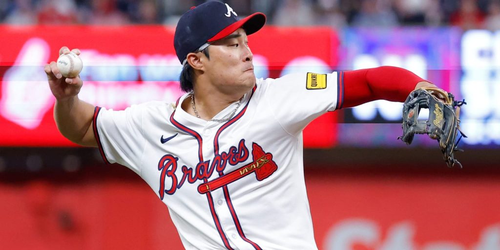 Kim undergoes hand surgery, out 4-5 months