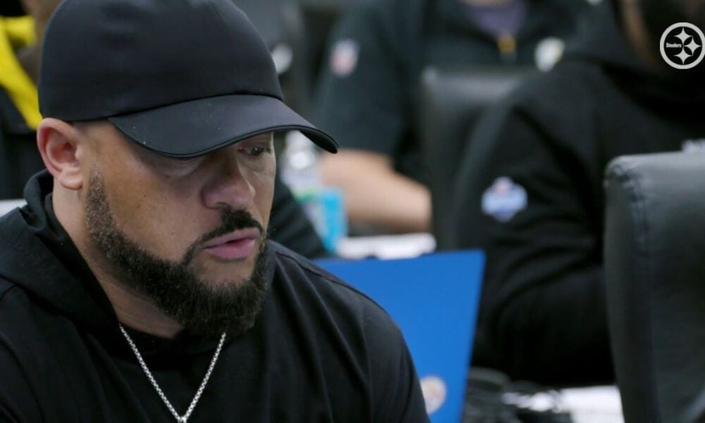 Two Assistants Pittsburgh’s Next Head Coach Would Be Smart To Keep
